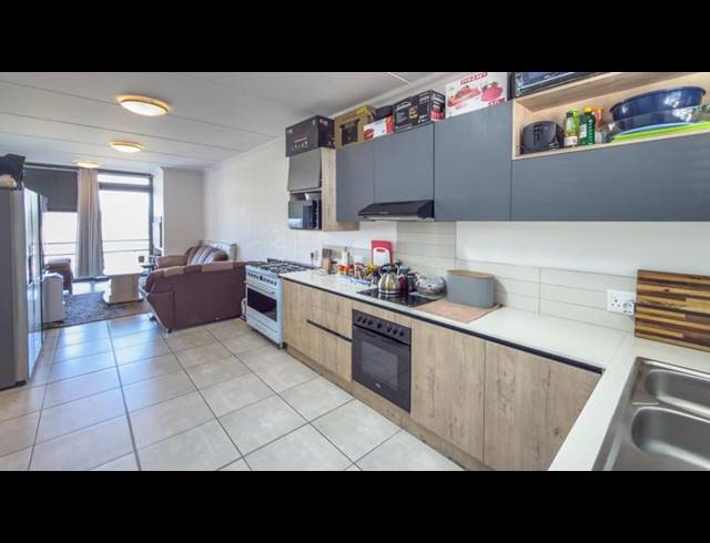 2 BEDROOM APARTMENT FOR SALE IN VREDEKLOOF HEIGHTS